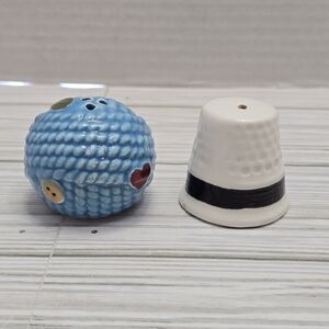 1988 CBOCS Salt And Pepper Shakers  In Shapes Of A Ball Of Yarn And A Thimble